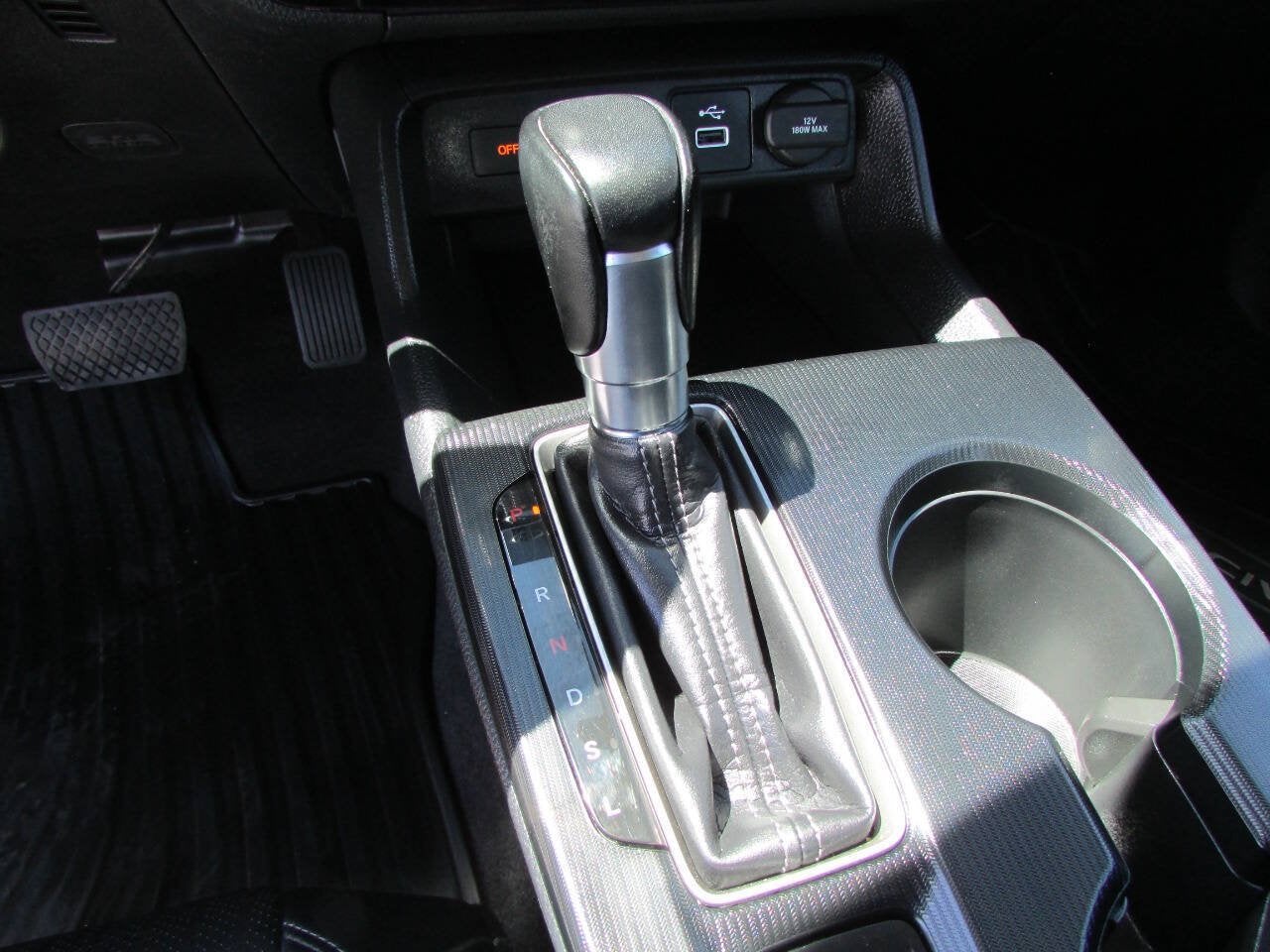 2023 Honda Civic Hatchback EX-L