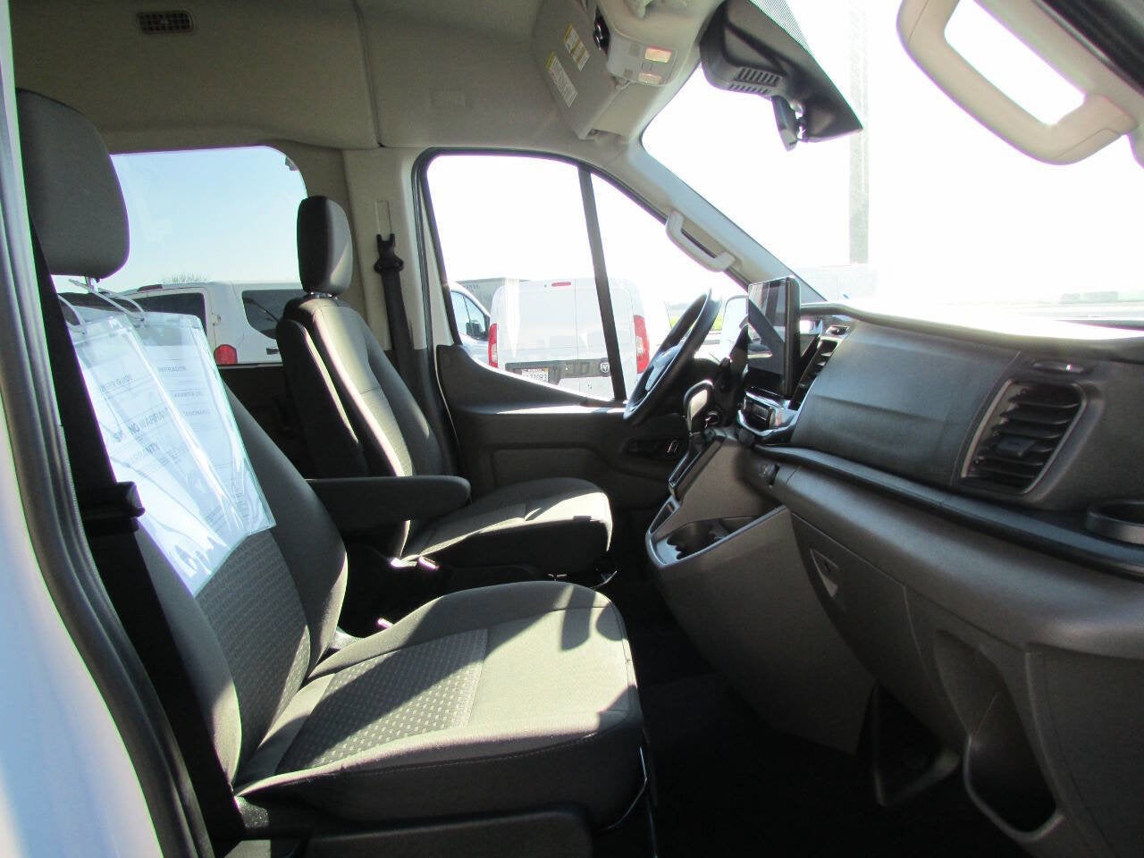 2024 Ford Transit Passenger Wagon 350 XLT 3dr LWB Medium Roof Passenger Van