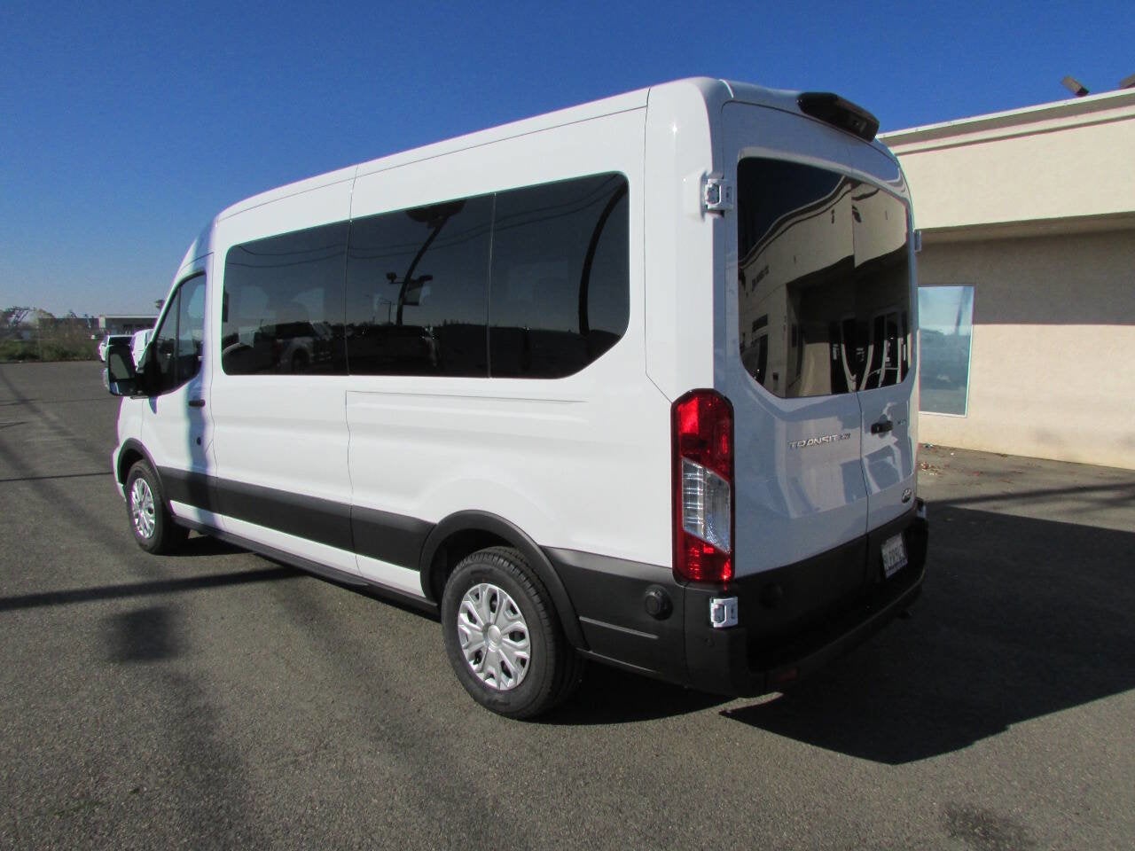 2024 Ford Transit Passenger Wagon 350 XLT 3dr LWB Medium Roof Passenger Van