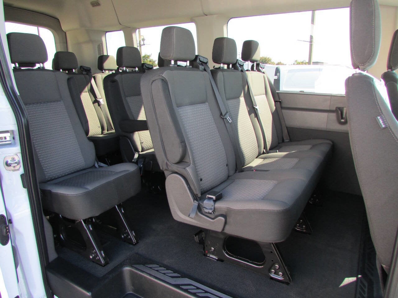 2023 Ford Transit Passenger Wagon 350 XLT AWD 3dr LWB Medium Roof Passenger Van