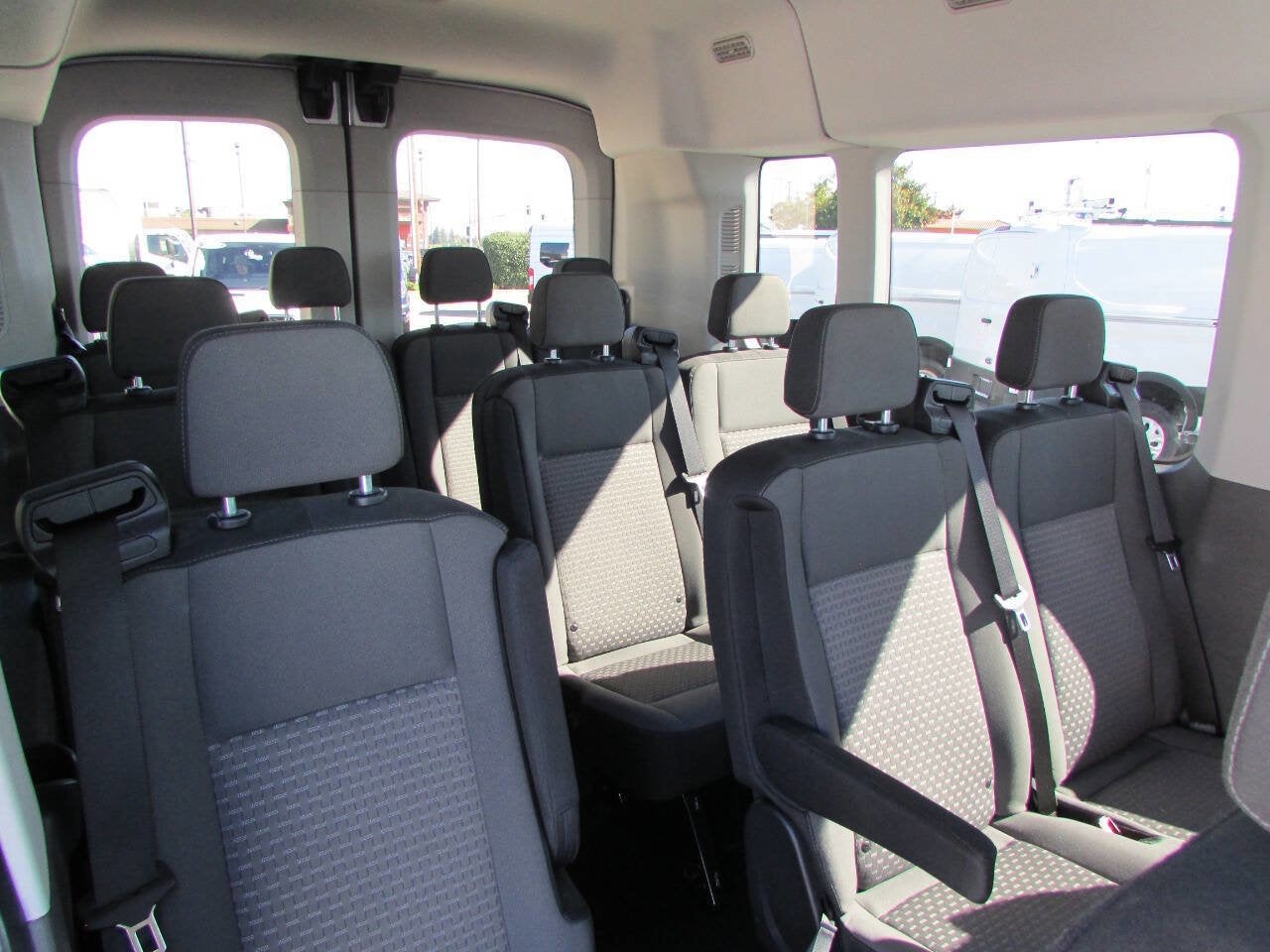 2023 Ford Transit Passenger Wagon 350 XLT AWD 3dr LWB Medium Roof Passenger Van