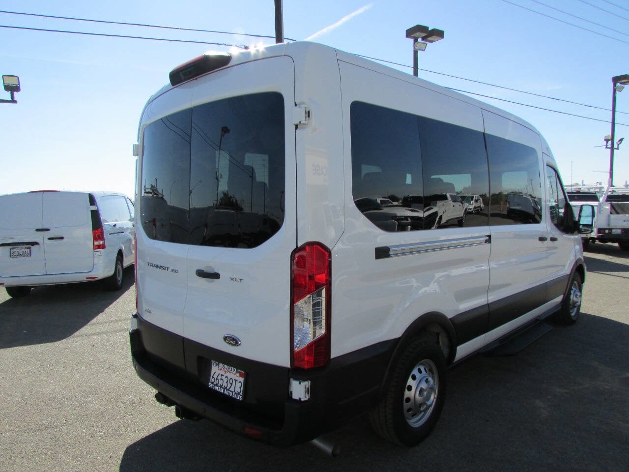 2023 Ford Transit Passenger Wagon 350 XLT AWD 3dr LWB Medium Roof Passenger Van