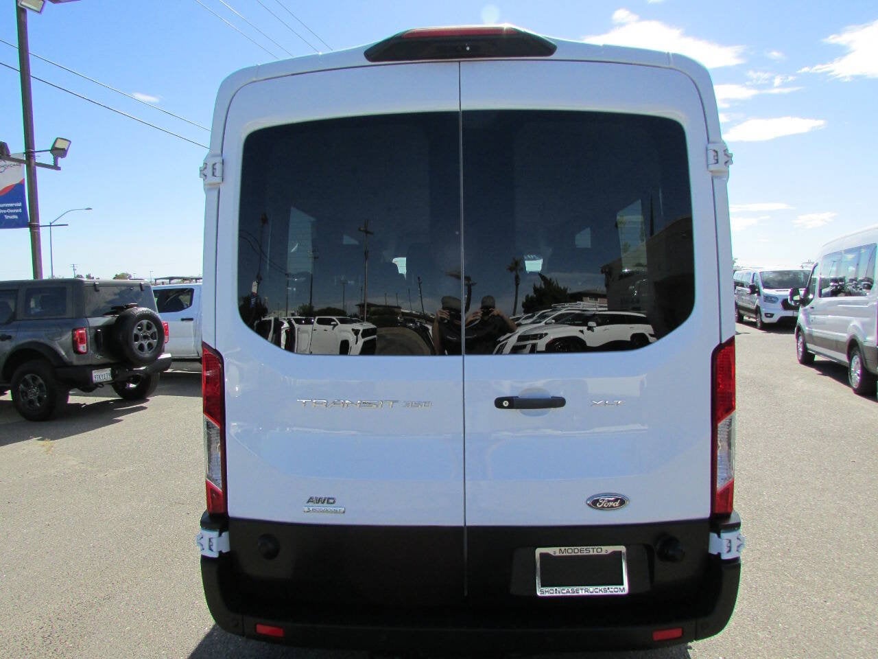 2024 Ford Transit Passenger Wagon 350 XLT AWD 3dr LWB Medium Roof Passenger Van