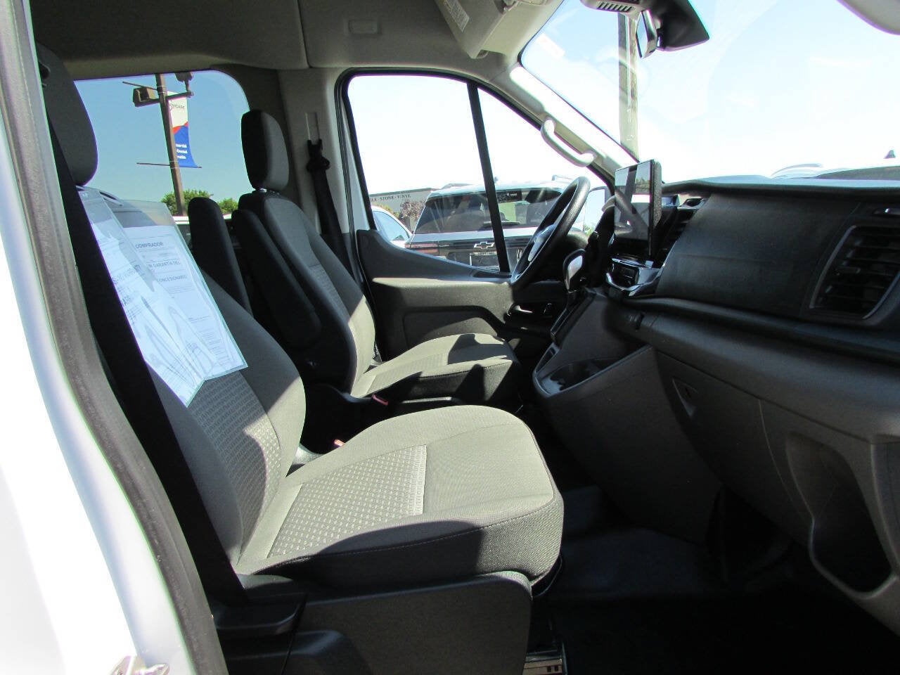 2024 Ford Transit Passenger Wagon 350 XLT AWD 3dr LWB Medium Roof Passenger Van