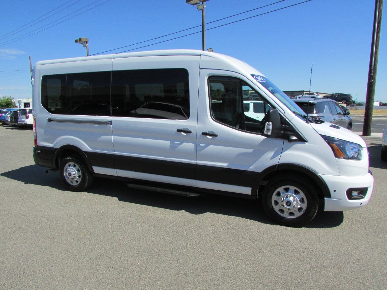 2024 Ford Transit Passenger Wagon 350 XLT AWD 3dr LWB Medium Roof Passenger Van