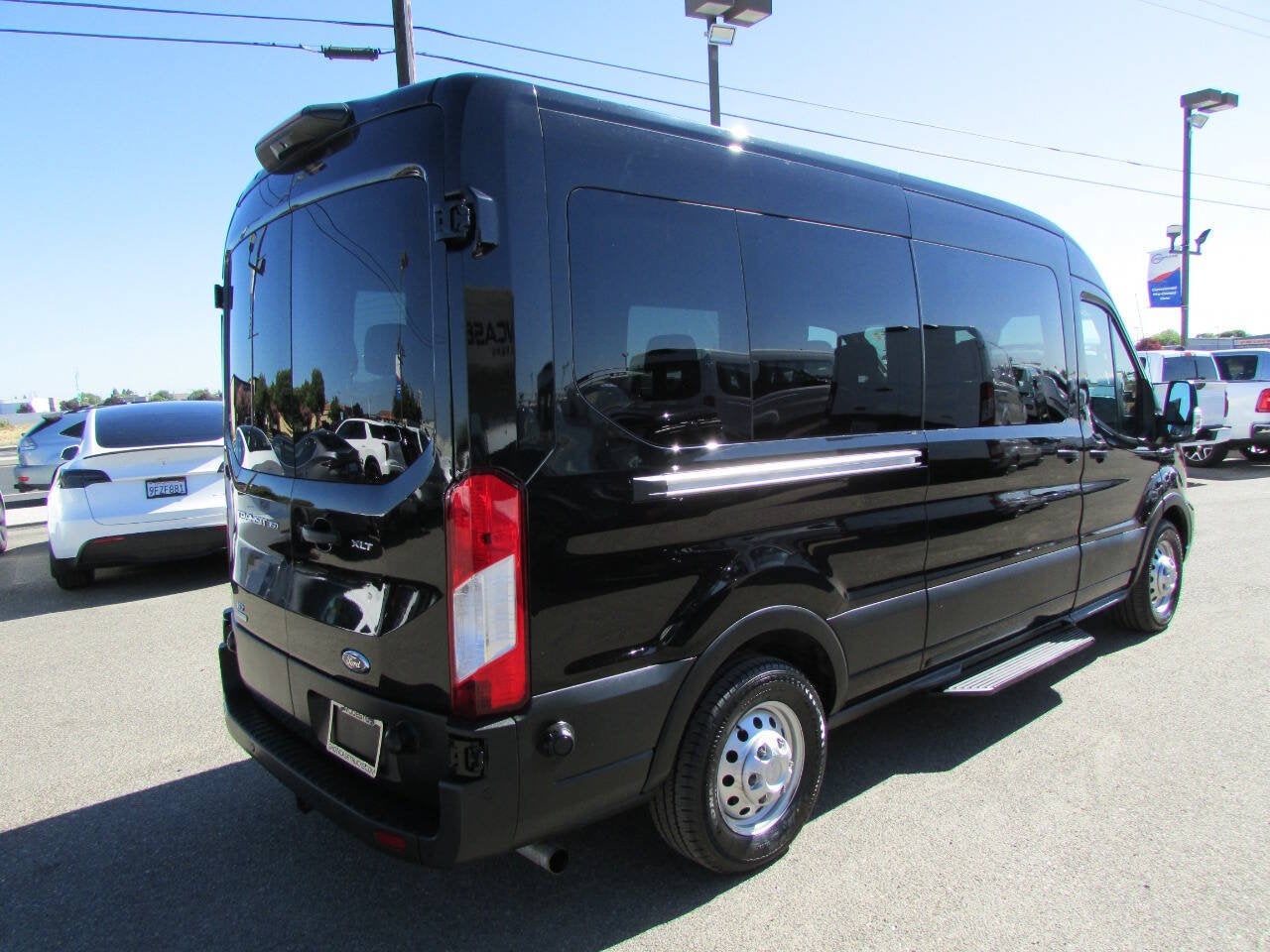 2024 Ford Transit Passenger Wagon 350 XLT AWD 3dr LWB Medium Roof Passenger Van