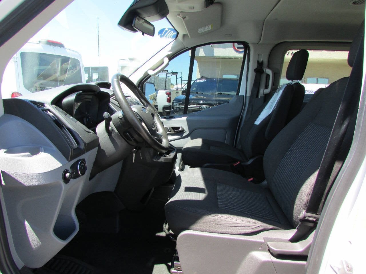 2017 Ford Transit Wagon 350 XLT 3dr LWB Low Roof Passenger Van w/Sliding Side Door