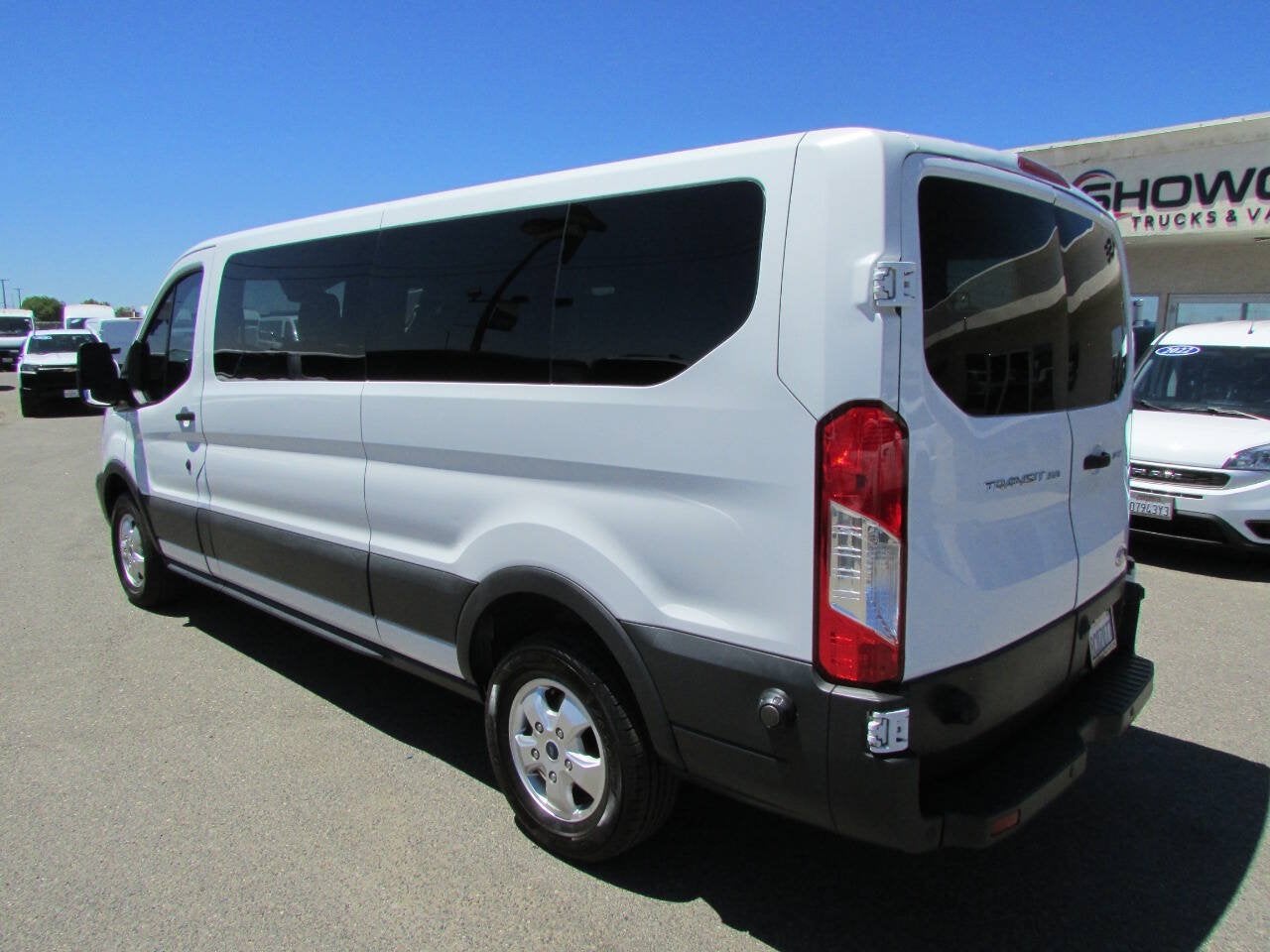 2017 Ford Transit Wagon 350 XLT 3dr LWB Low Roof Passenger Van w/Sliding Side Door
