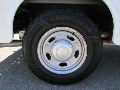 2022 Ford Super Duty F-250 SRW XL 4x2 4dr Crew Cab 8 ft. LB Pickup