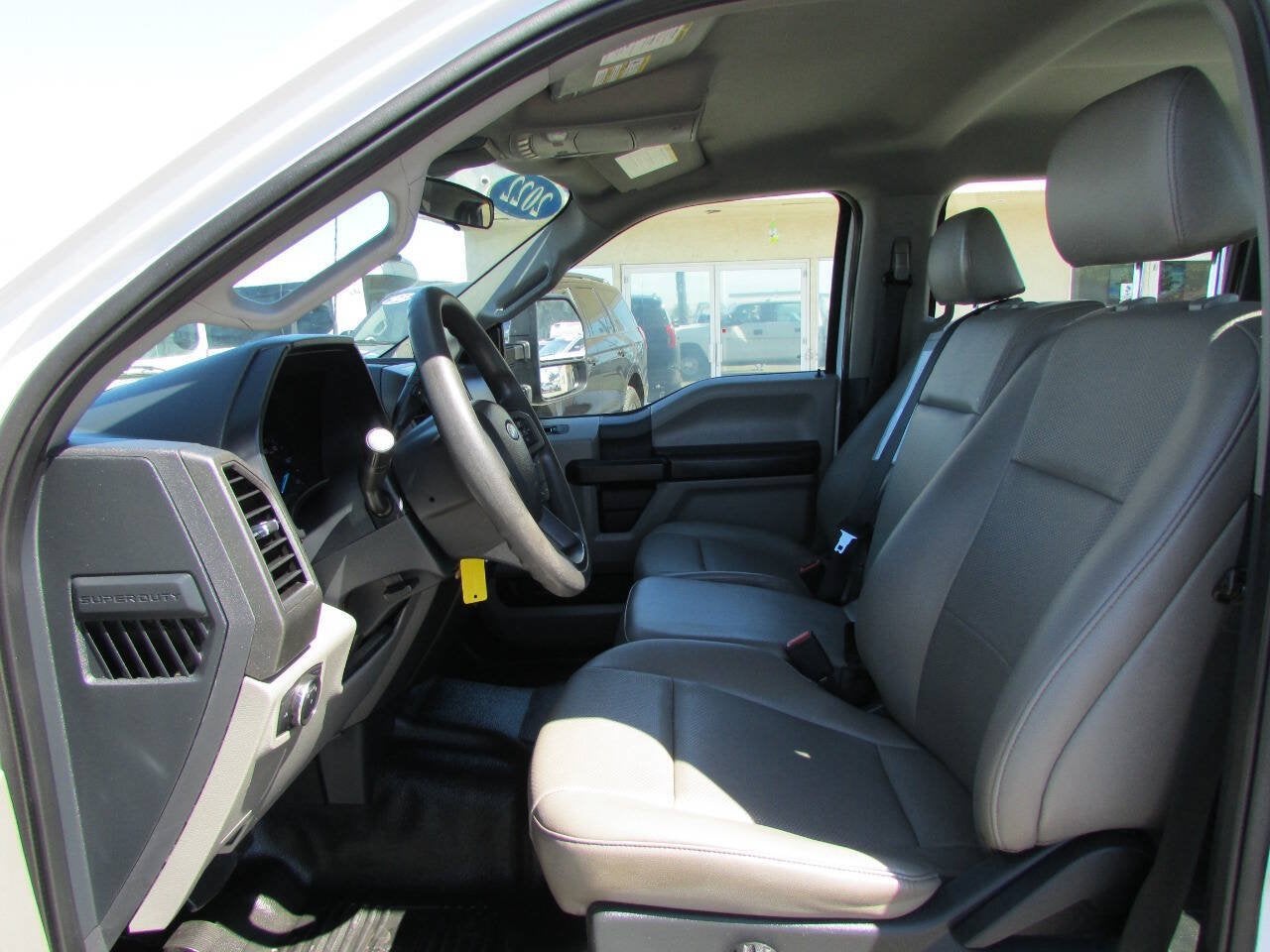 2022 Ford Super Duty F-250 SRW XL 4x2 4dr Crew Cab 8 ft. LB Pickup