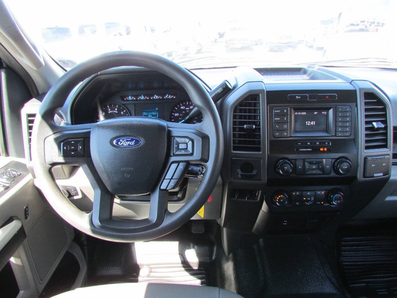 2022 Ford Super Duty F-250 SRW XL 4x2 4dr Crew Cab 8 ft. LB Pickup