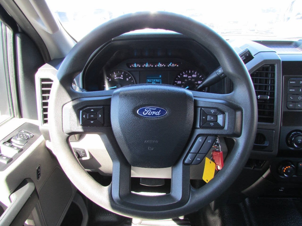 2022 Ford Super Duty F-250 SRW XL 4x2 4dr Crew Cab 8 ft. LB Pickup