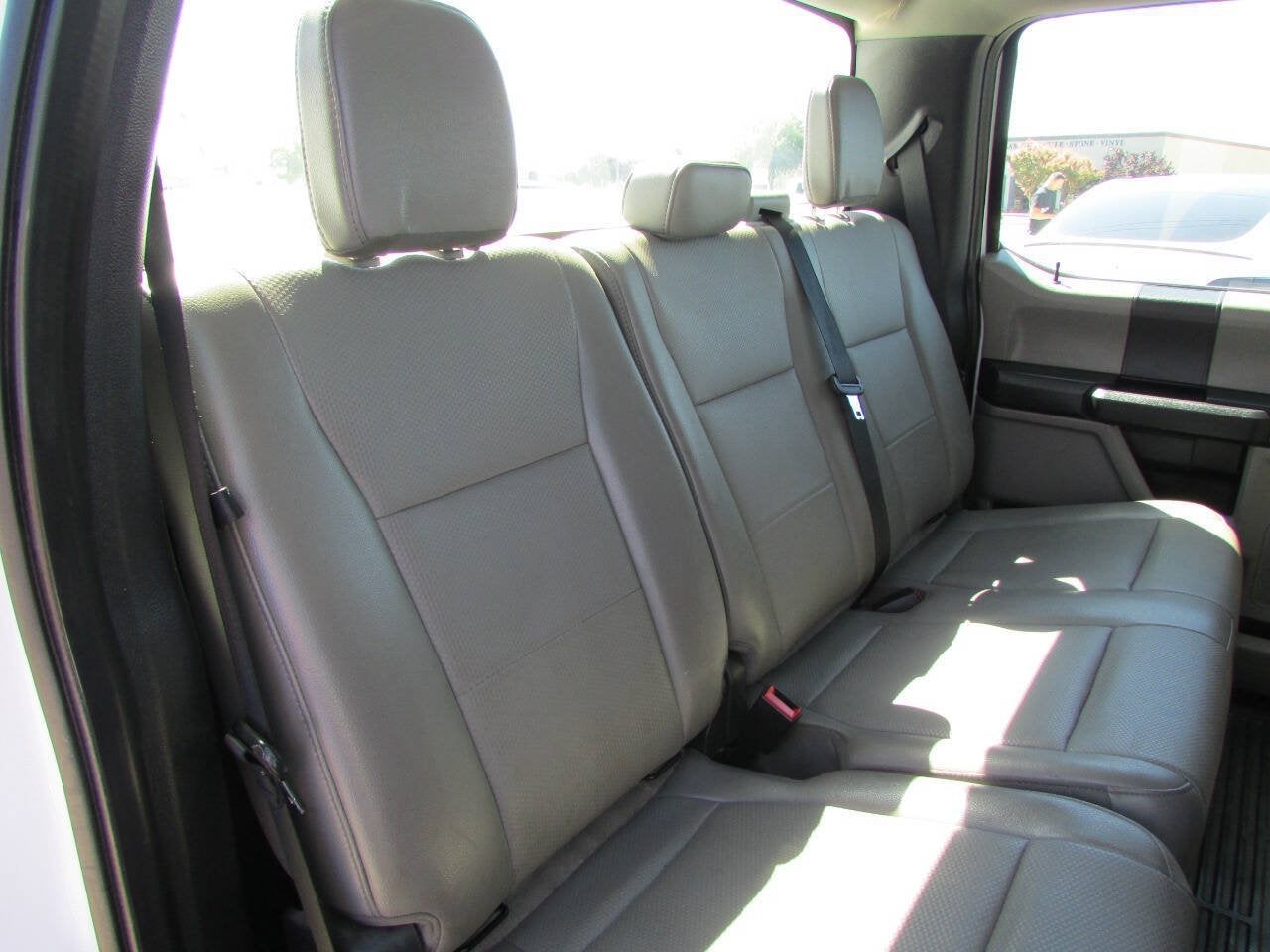 2022 Ford Super Duty F-250 SRW XL 4x2 4dr Crew Cab 8 ft. LB Pickup