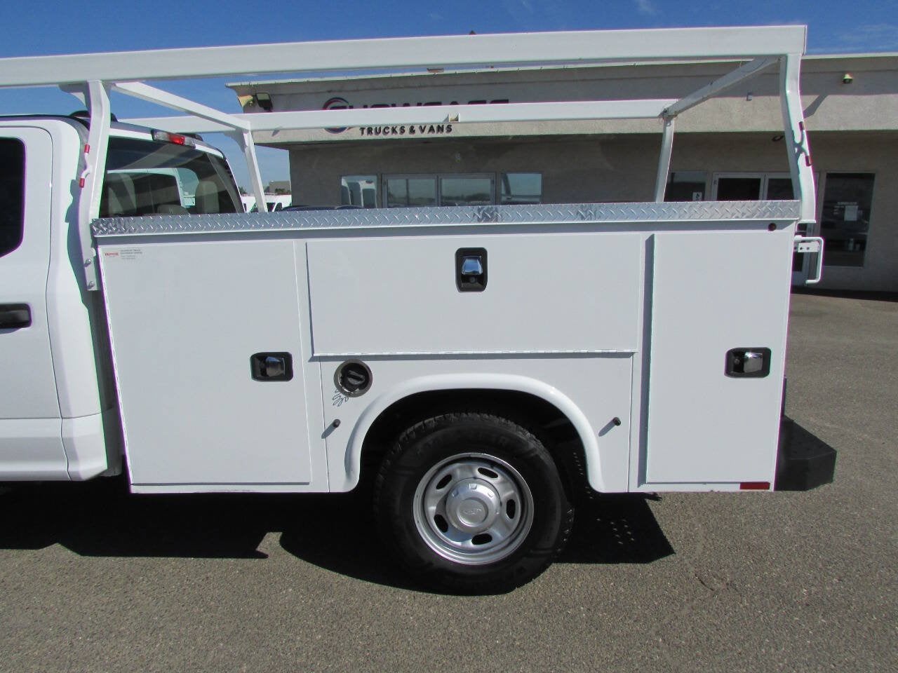 2022 Ford Super Duty F-250 SRW 4X2 4dr Crew Cab 159.8 176.0 in. WB