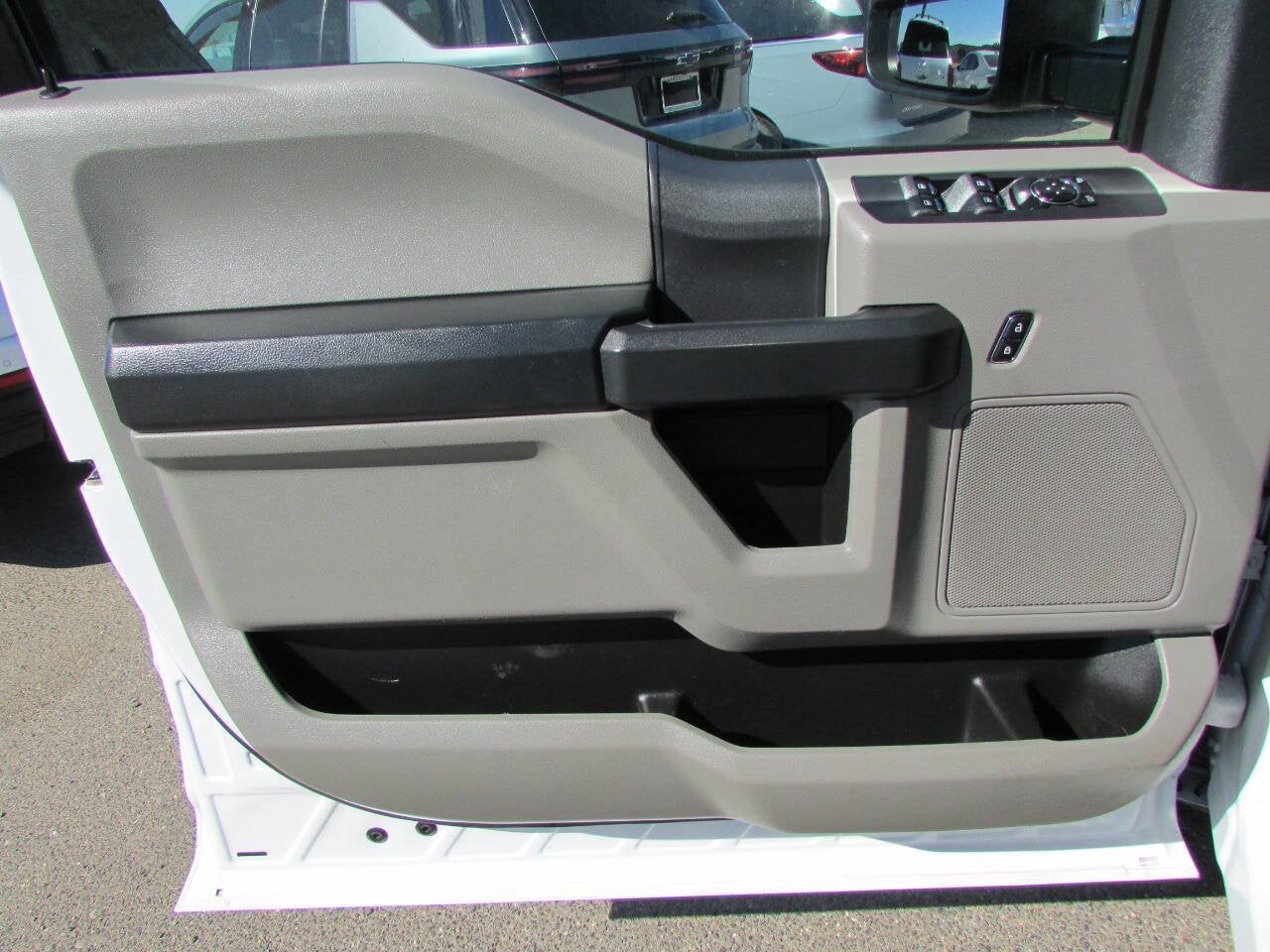 2022 Ford Super Duty F-250 SRW 4X2 4dr Crew Cab 159.8 176.0 in. WB
