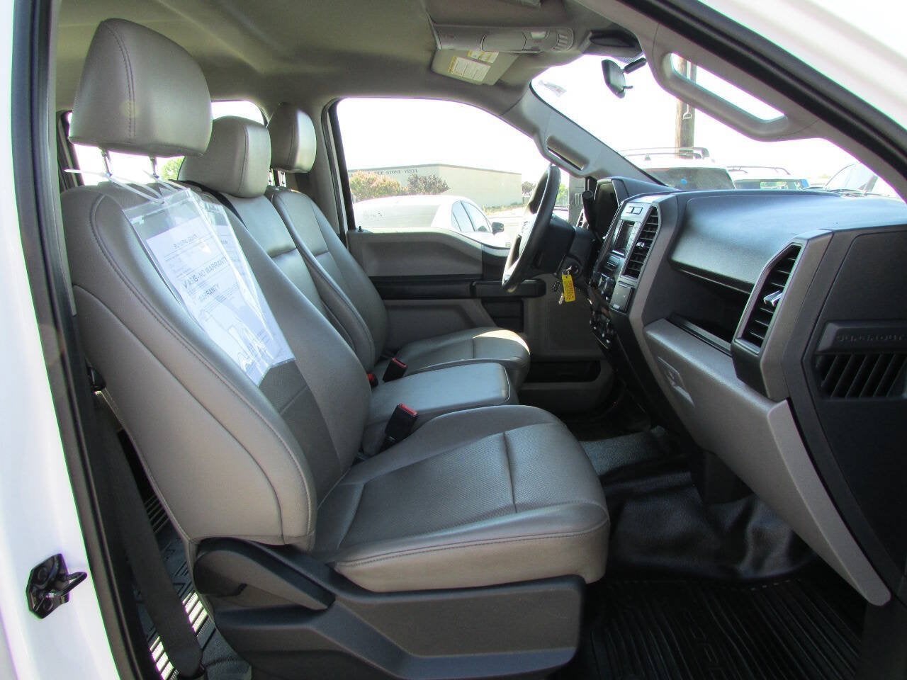 2022 Ford Super Duty F-250 SRW 4X2 4dr Crew Cab 159.8 176.0 in. WB