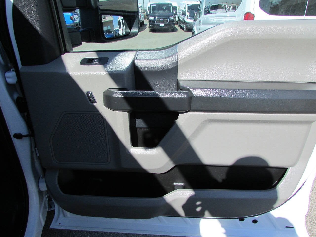 2022 Ford Super Duty F-250 SRW 4X2 4dr Crew Cab 159.8 176.0 in. WB