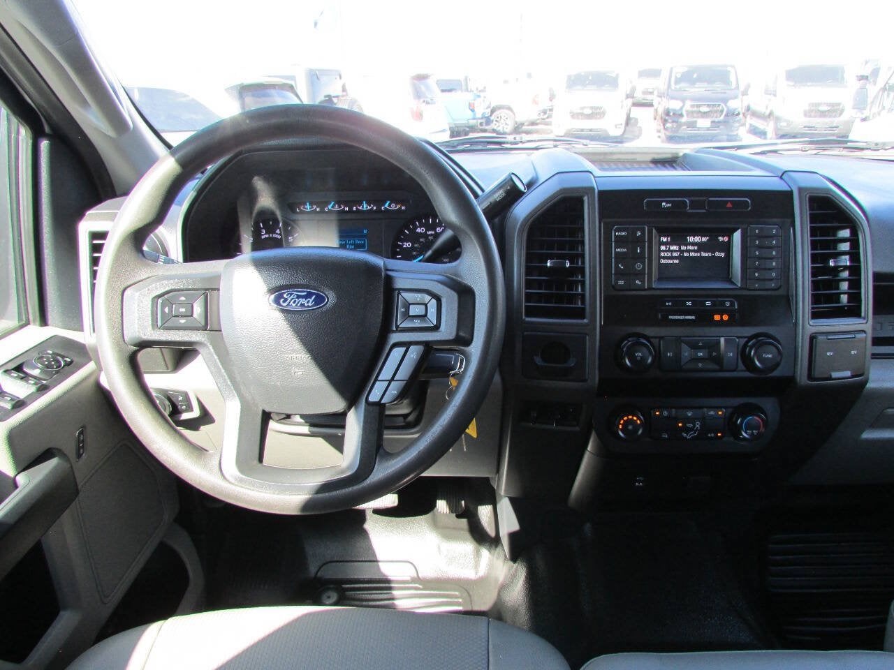 2022 Ford Super Duty F-250 SRW 4X2 4dr Crew Cab 159.8 176.0 in. WB