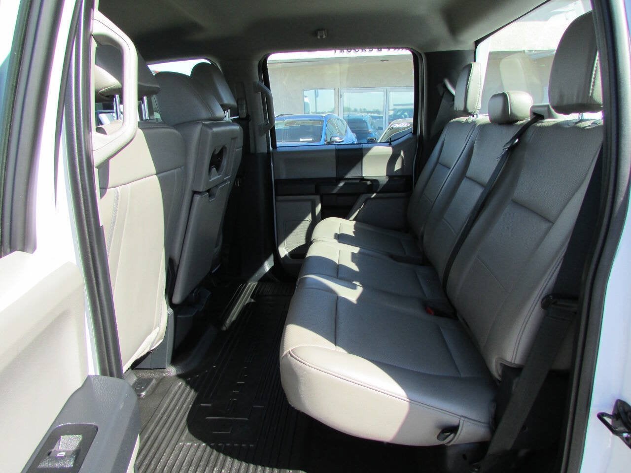 2022 Ford Super Duty F-250 SRW 4X2 4dr Crew Cab 159.8 176.0 in. WB
