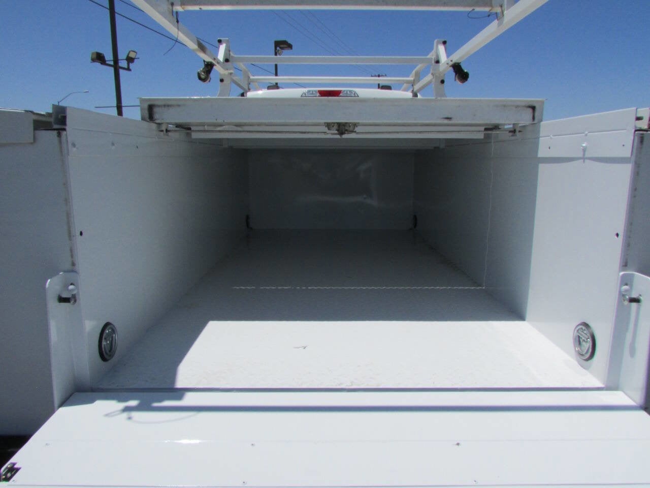 2022 Ford Super Duty F-350 SRW XL 4x2 4dr SuperCab 8 ft. LB SRW Pickup