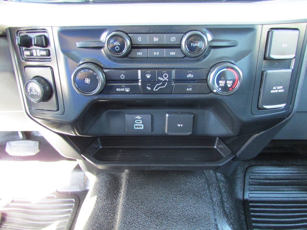 2023 Ford Super Duty F-350 SRW XL 4x2 4dr Crew Cab 179 in. WB SRW Chassis