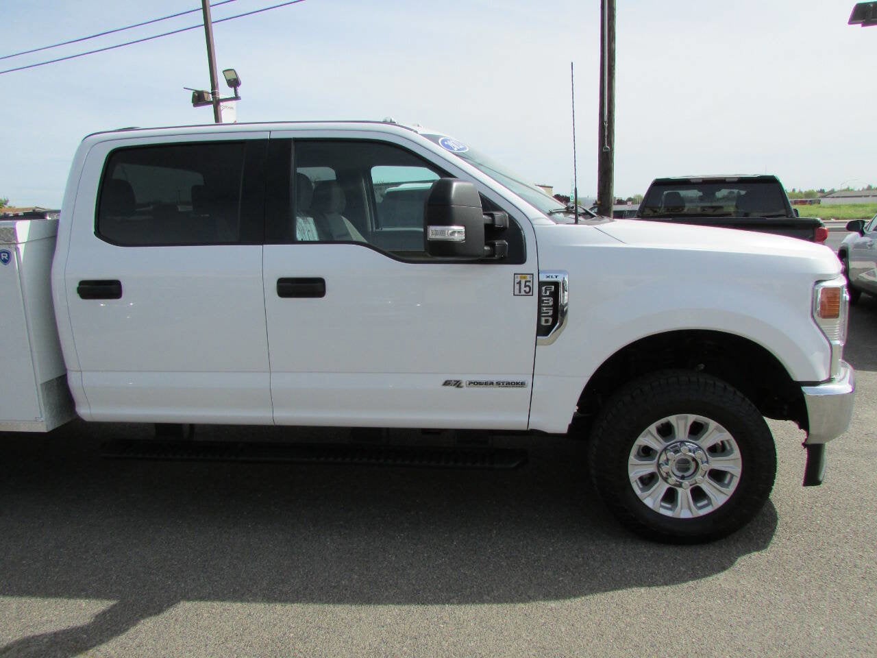 2021 Ford Super Duty F-350 SRW XLT 4x4 4dr Crew Cab 179 in. WB SRW Chassis