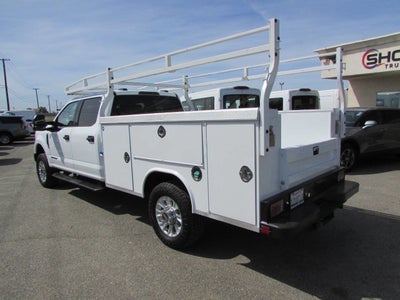 2022 Ford Super Duty F-350 SRW XLT 4x4 4dr Crew Cab 179 in. WB SRW Chassis
