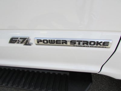 2022 Ford Super Duty F-350 SRW XLT 4x4 4dr Crew Cab 179 in. WB SRW Chassis