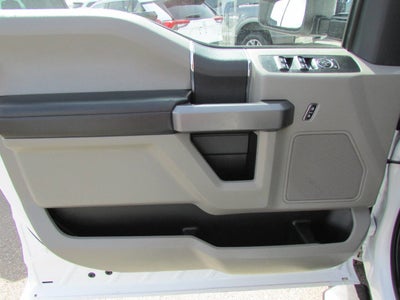 2022 Ford Super Duty F-350 SRW XLT 4x4 4dr Crew Cab 179 in. WB SRW Chassis
