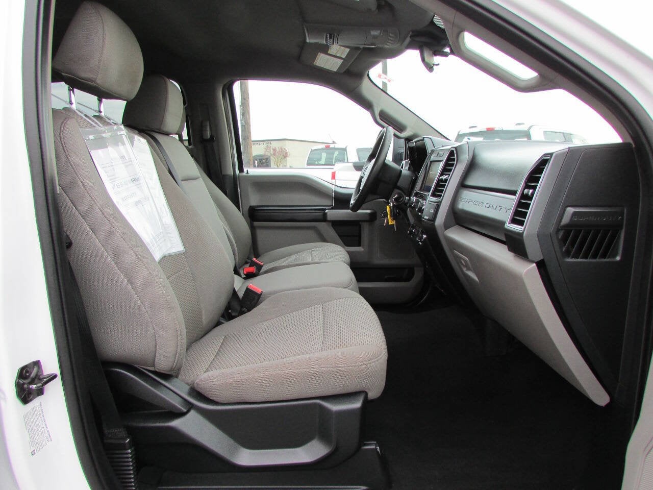 2021 Ford Super Duty F-350 SRW XLT 4x4 4dr Crew Cab 179 in. WB SRW Chassis