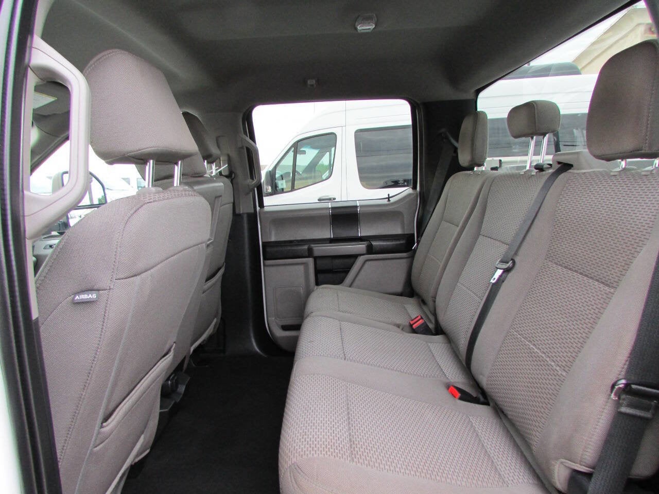 2021 Ford Super Duty F-350 SRW XLT 4x4 4dr Crew Cab 179 in. WB SRW Chassis