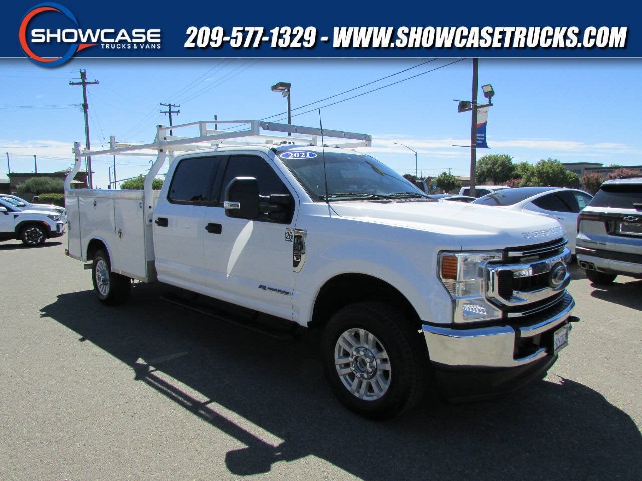 2021 Ford Super Duty F-350 SRW XLT 4x4 4dr Crew Cab 179 in. WB SRW Chassis
