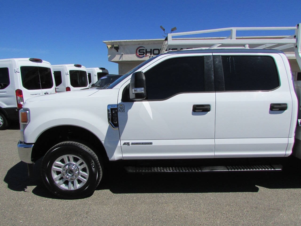 2021 Ford Super Duty F-350 SRW XLT 4x4 4dr Crew Cab 179 in. WB SRW Chassis