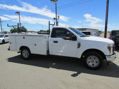 2019 Ford Super Duty F-350 SRW XL 4x2 2dr Regular Cab 145 in. WB SRW Chassis