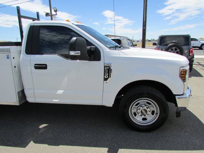 2019 Ford Super Duty F-350 SRW XL 4x2 2dr Regular Cab 145 in. WB SRW Chassis