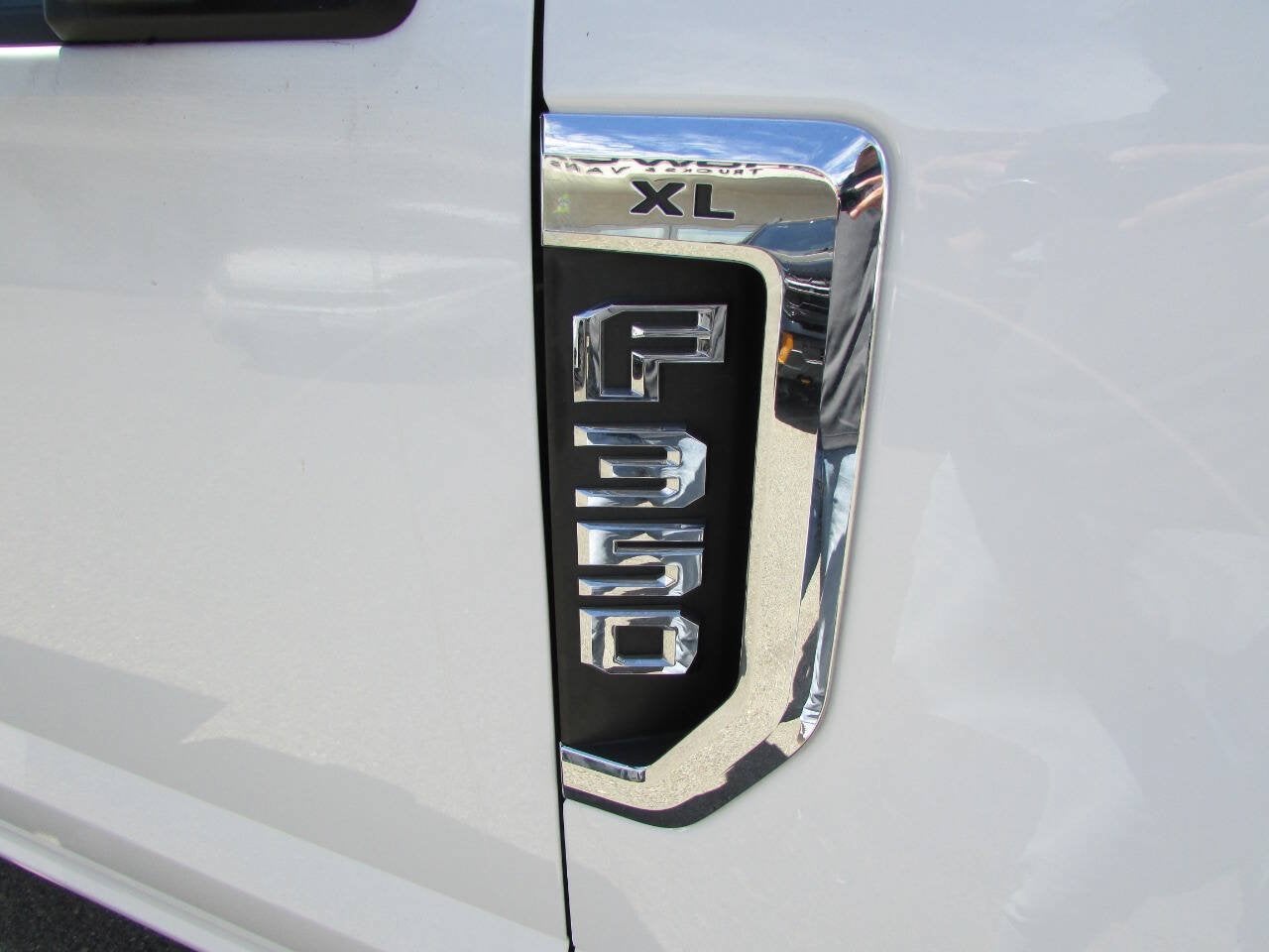 2019 Ford Super Duty F-350 SRW XL 4x2 2dr Regular Cab 145 in. WB SRW Chassis
