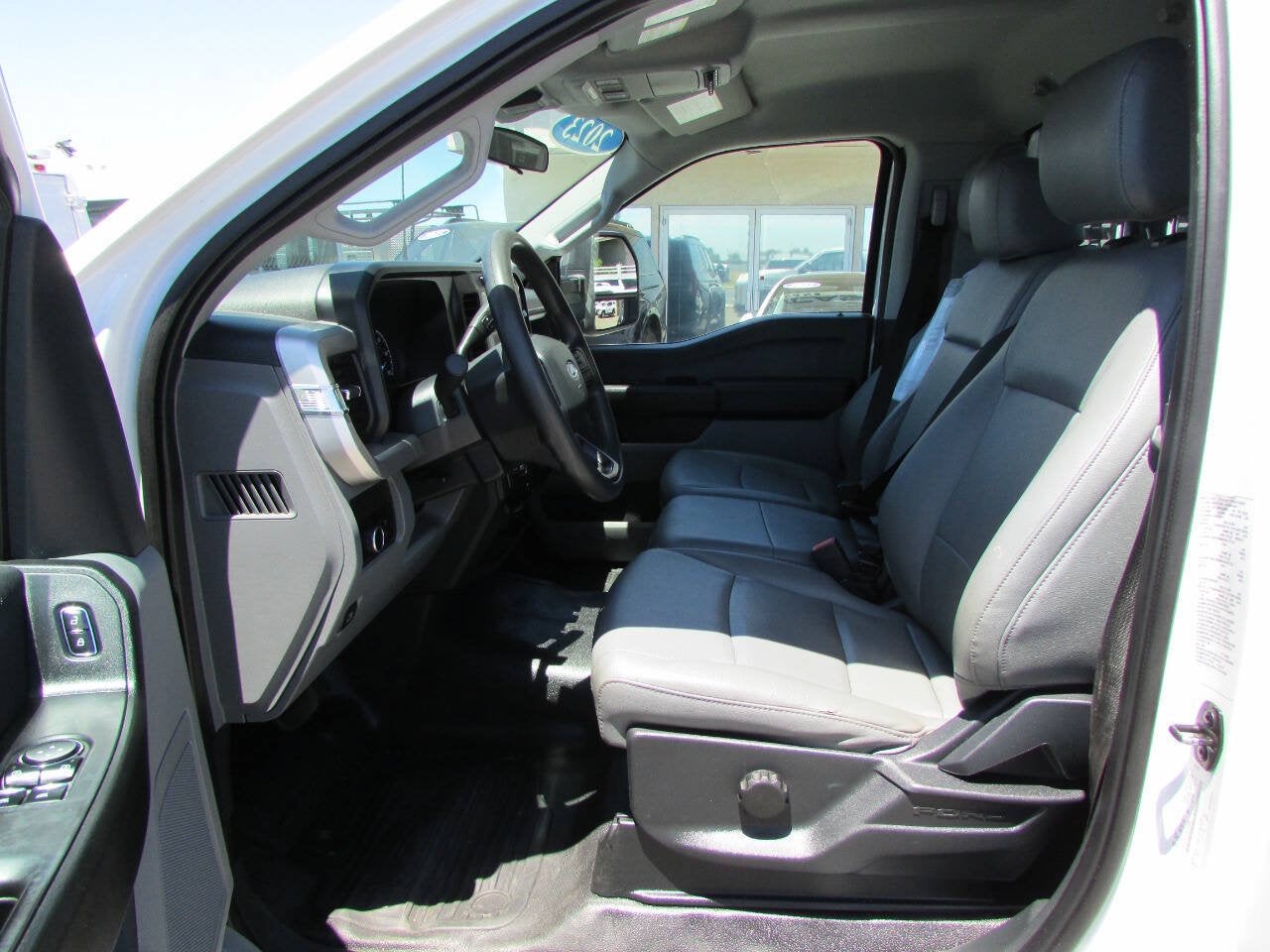2023 Ford Super Duty F-350 DRW XL 4x2 2dr Regular Cab 169 in. WB DRW Chassis