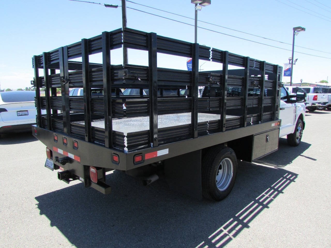 2023 Ford Super Duty F-350 DRW XL 4x2 2dr Regular Cab 169 in. WB DRW Chassis