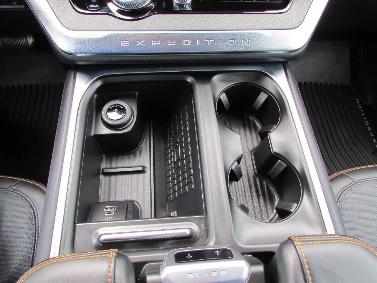 2025 Ford Expedition Tremor