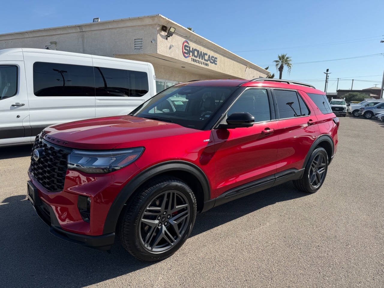 2025 Ford Explorer ST-Line