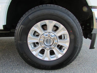 2022 Ford Super Duty F-250 SRW XLT 4x4 4dr Crew Cab 8 ft. LB Pickup