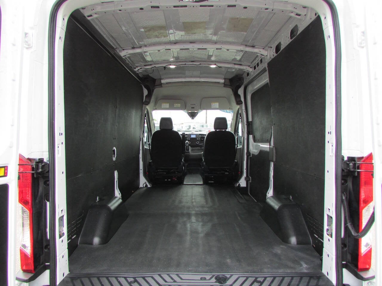 2023 Ford Transit Cargo Van 250 AWD 3dr SWB Medium Roof Cargo Van