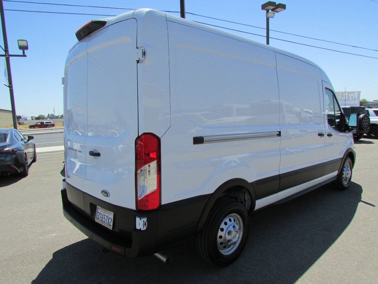2023 Ford Transit Cargo Van 250 AWD 3dr LWB Medium Roof Cargo Van