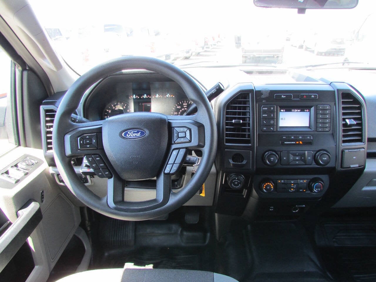2020 Ford F-150 XL 4x2 4dr SuperCrew 5.5 ft. SB