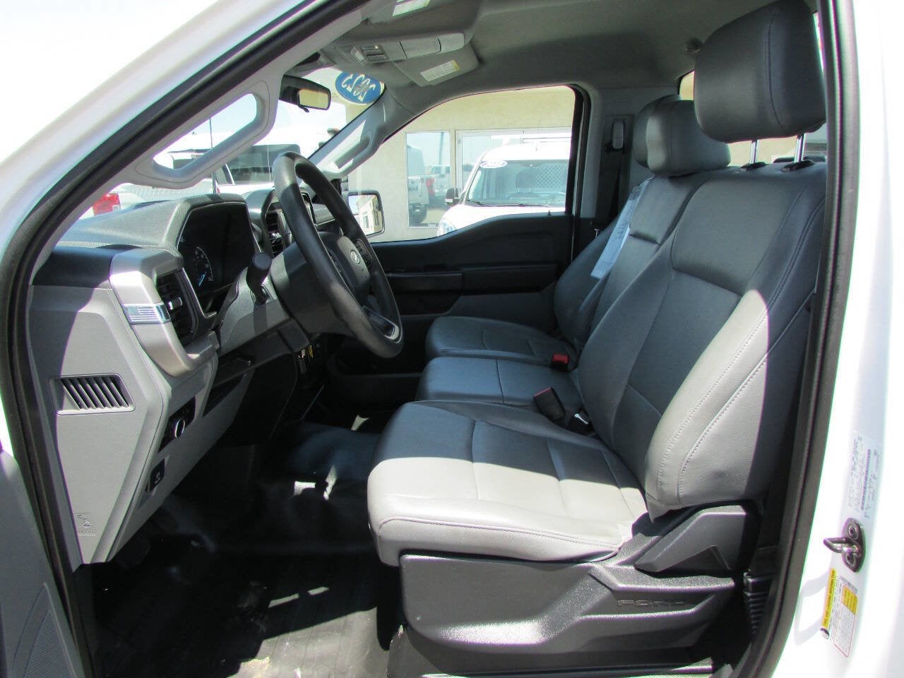 2023 Ford F-150 XL 4x2 2dr Regular Cab 8 ft. LB