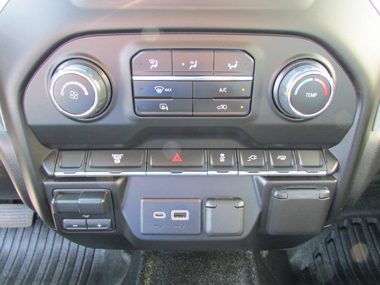 2022 Chevrolet Silverado 3500HD CC Work Truck