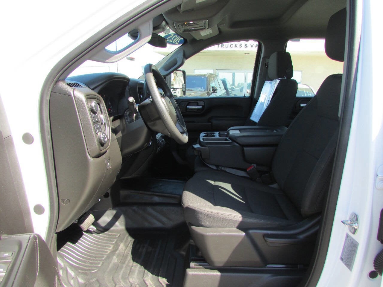 2025 Chevrolet Silverado 3500HD CC Work Truck