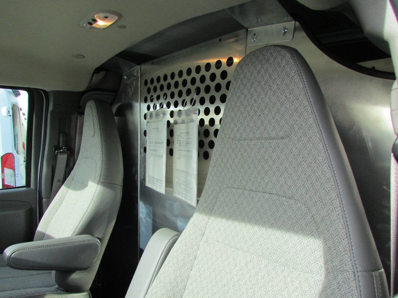 2025 Chevrolet Express Cargo Van 2500 3dr Extended Cargo Van