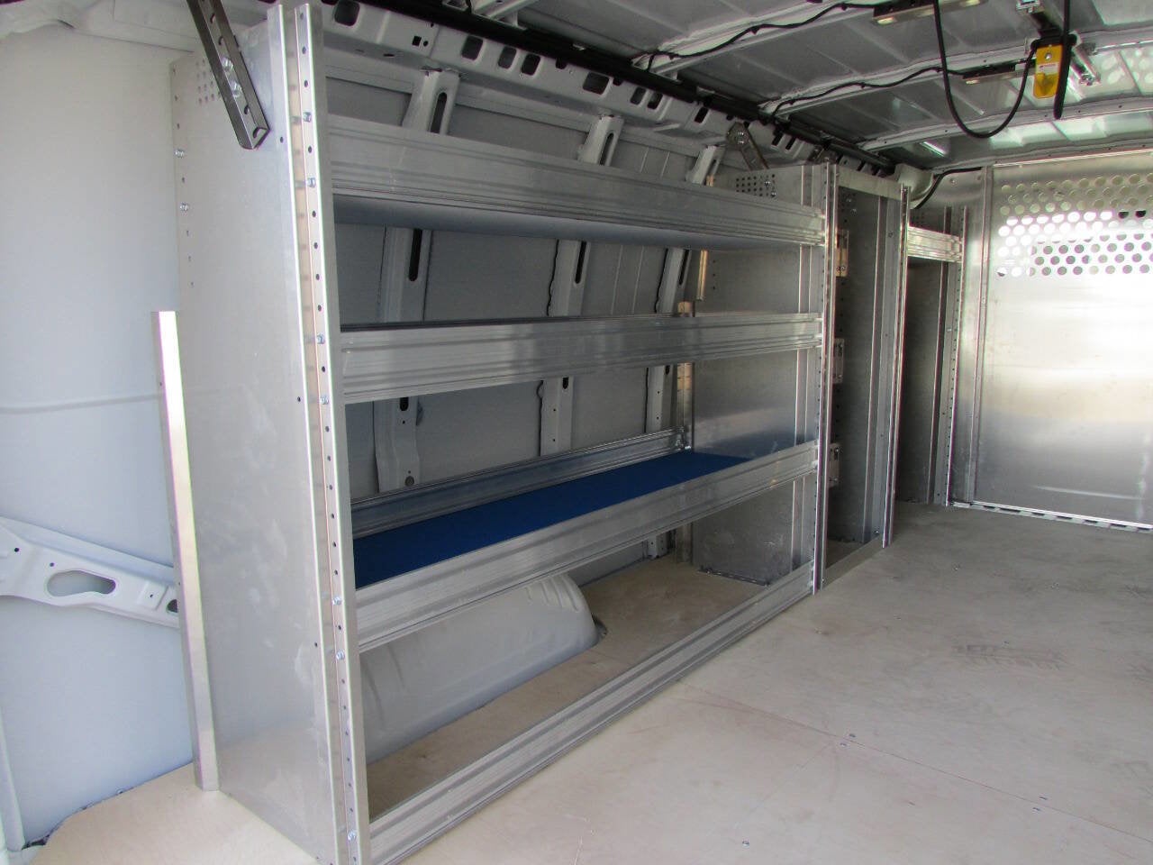 2025 Chevrolet Express Cargo Van 2500 3dr Extended Cargo Van