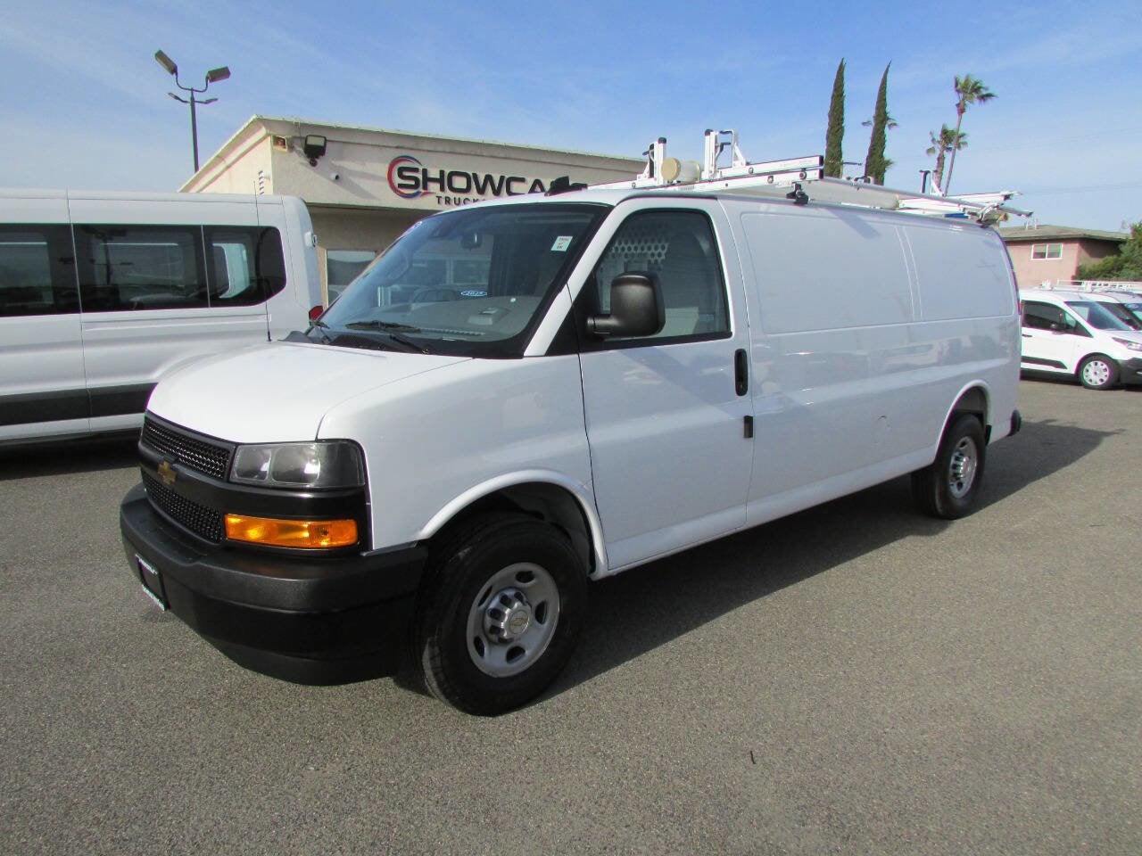 2025 Chevrolet Express Cargo Van 2500 3dr Extended Cargo Van